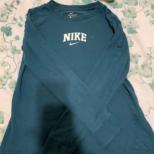Nike long sleeve shirt